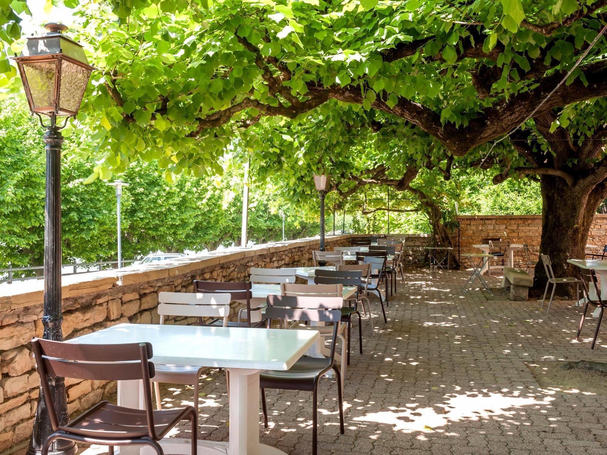 Hotel Restaurant Emile Job Montmerle-sur-Saone Εξωτερικό φωτογραφία