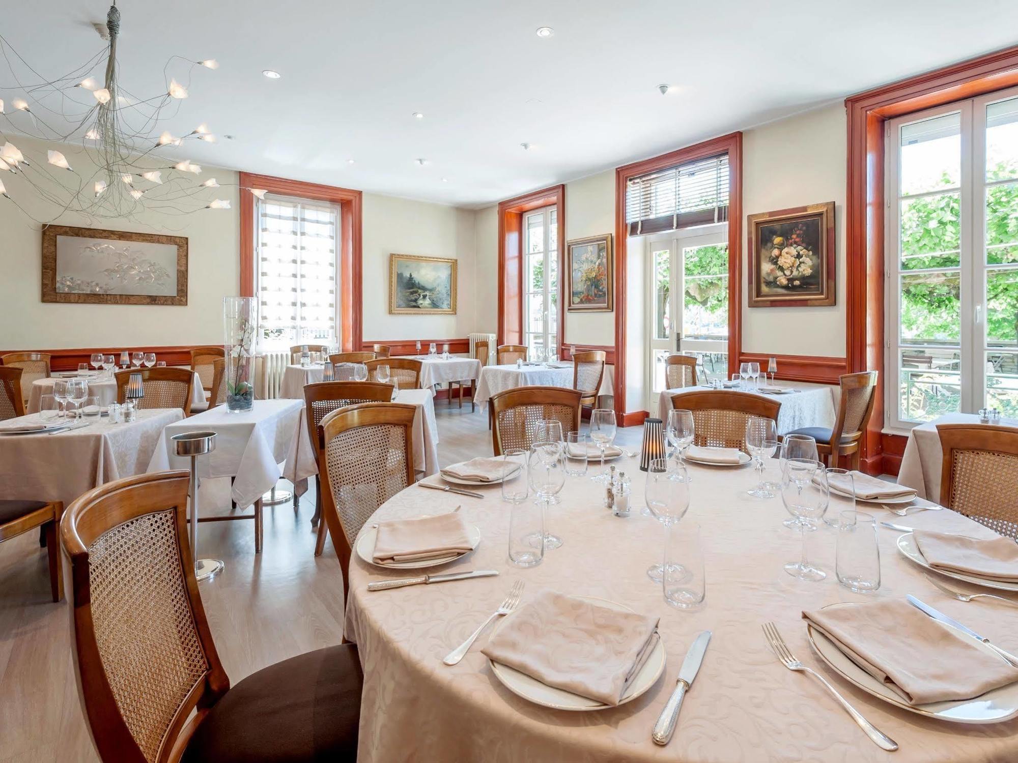 Hotel Restaurant Emile Job Montmerle-sur-Saone Εξωτερικό φωτογραφία