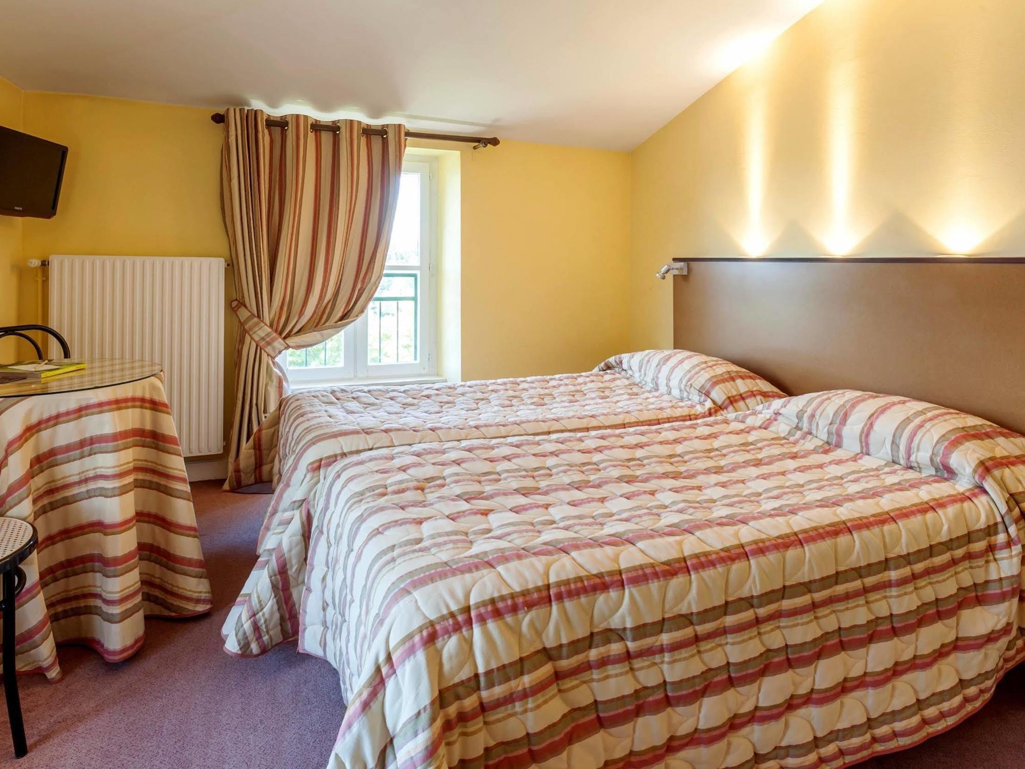 Hotel Restaurant Emile Job Montmerle-sur-Saone Εξωτερικό φωτογραφία